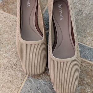 VIVAIA Tan 2"Block Heels Sz38.